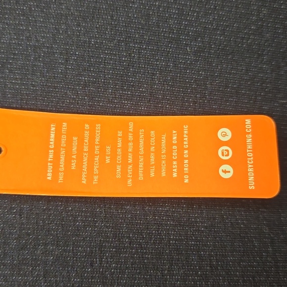 Sundry women's color blocked pullover with front pockets NWT - Picture 10 of 12